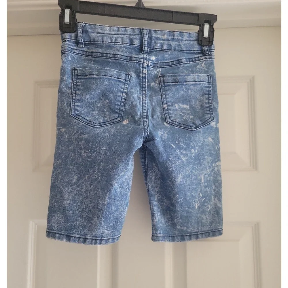 Wallflower Girl Blue Acid Wash Denim Shorts Kids Size 8 Adjustable Waist Stretch